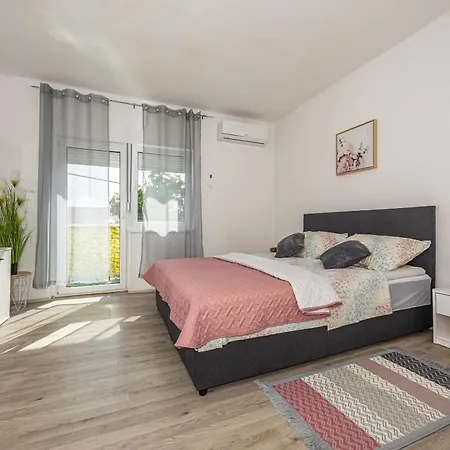 Dvokrevetna Soba Lela 3* Crikvenica