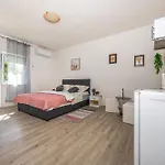 Dvokrevetna Soba Lela Casa de hóspedes Crikvenica